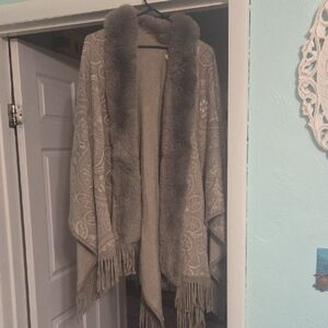 Elegant Gray Shawl with Faux Fur Trim